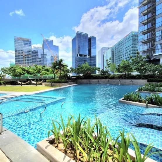 טאגיג Bgc, Uptown Parksuites Tower 2 מראה חיצוני תמונה