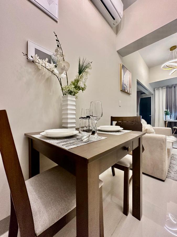 טאגיג Bgc, Uptown Parksuites Tower 2 מראה חיצוני תמונה